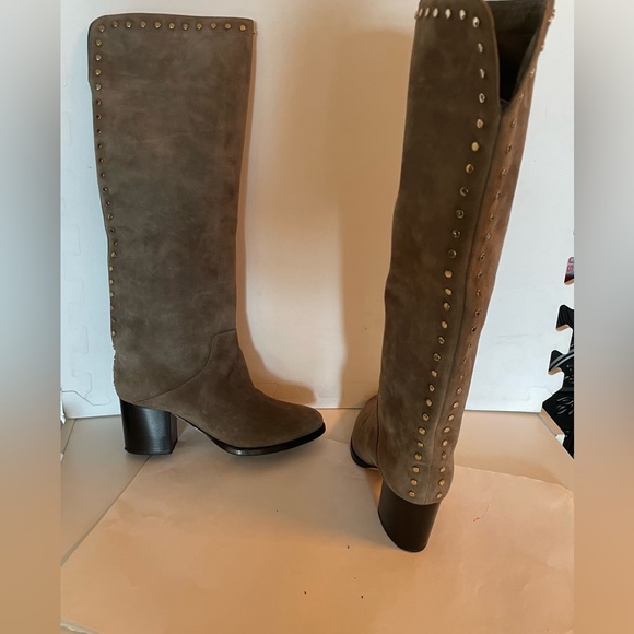 Jimmy Choo
Suede Studded Accents Riding Boots - Picture 4 of 7